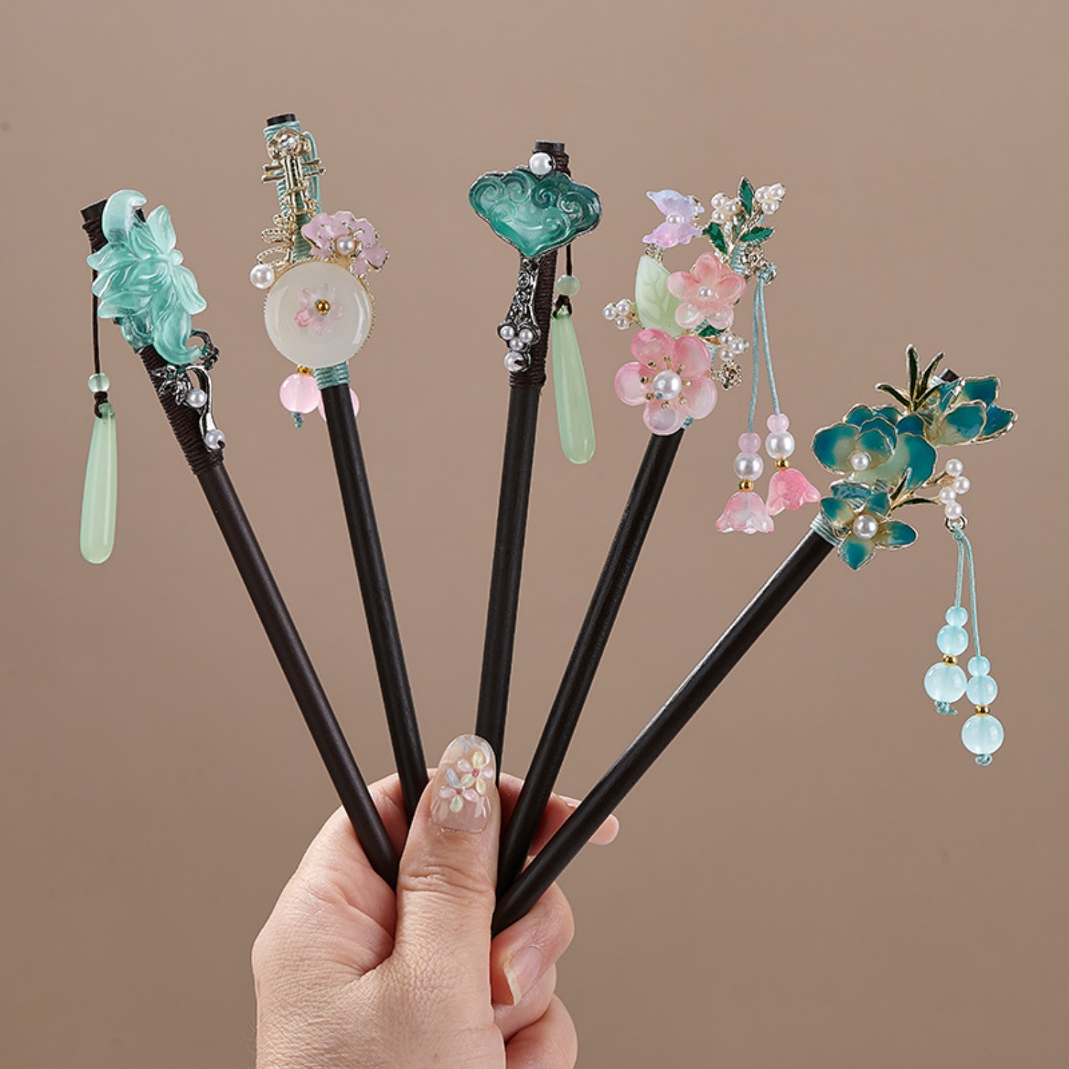 Hanbok Hair Pin - Vintage spinka do włosów z kwiatami
